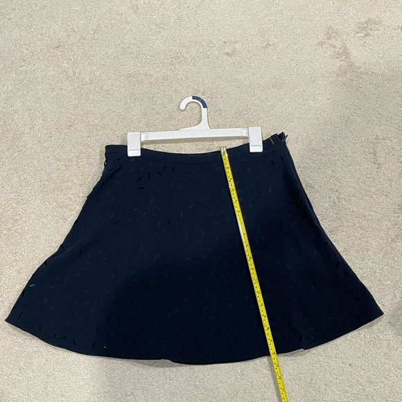 NWOT Banana Republic Eyelet Skirt | Size 10 - Picture 2 of 4